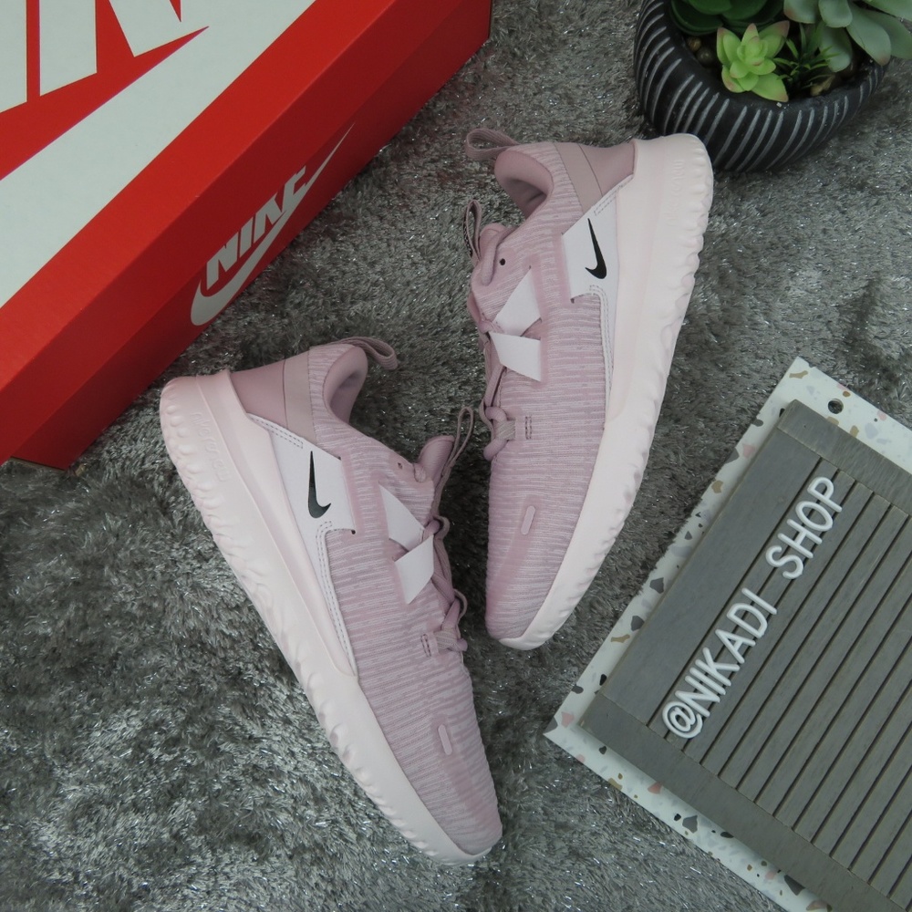 Nike Renew Sneakers